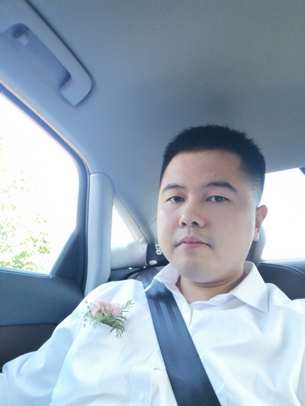 小阿郎的第二张照片--丹东王婆说媒